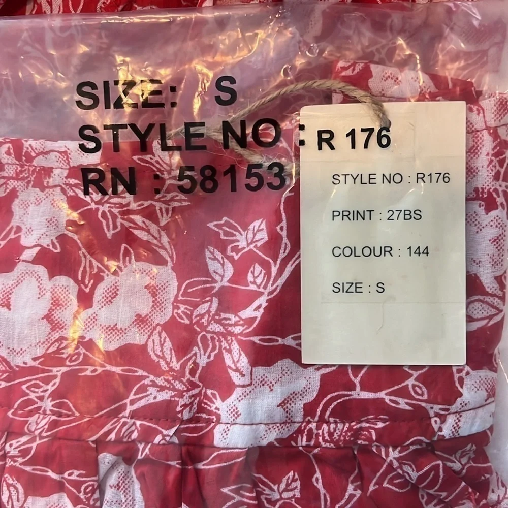RAGA Anthropologie Floral Cotton Mini Skirt in Red & White Size Small NWT!